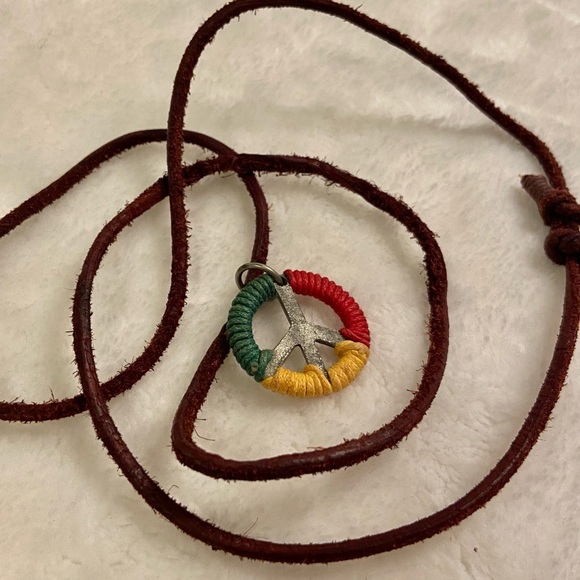 Wood and leather jewelry - Picture 12 of 13